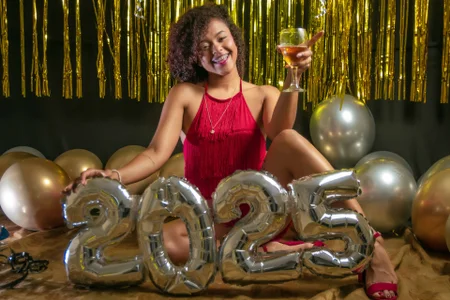 Eylend_Lisboa HAPPY NEW YEAR 2025 Pic 4