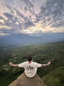 Liam_walk_ Public รูป  5