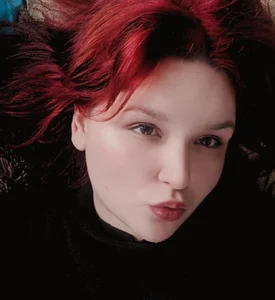 Emma_Davise Public Pic 2