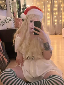 SelenaCute Sweet Santa Pic 6