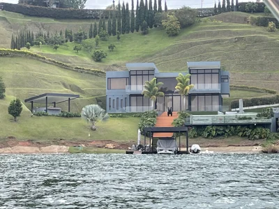 Themasterhades_777 Guatape🙈😻  9. fénykép