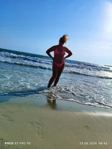 Curvy-Milf-Kitty Just me! Pic 5