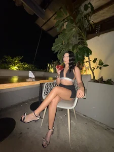 GraceWallace_ 🥂🖤 Foto