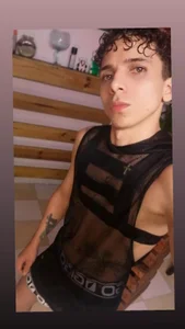 hot_toy_boy_ kullanıcısının Public albümü -  4 fotoğraf