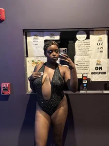 mileeenafterdark's XXX Nude Photo 1