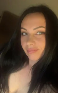 Roxolana_Drim Do you want to play with this mommy? ;) Pic