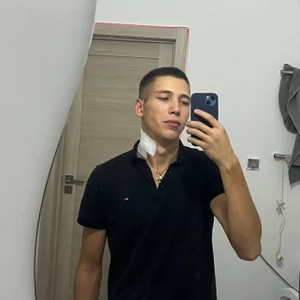 Public de CheekyChums  4 Imagens
