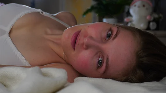 MonaEldon What do you do at home? Pic 3