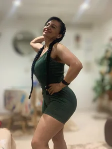 Beauty in the grind. ✨🏋️‍♀️ od clara_heat  2 snímek