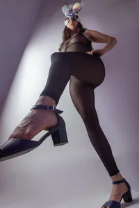 Zdjęcia Alice_Dickinssonn Lose yourself in my curves:  3