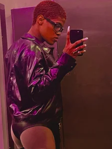 ZoeQueenn Public Pic 2