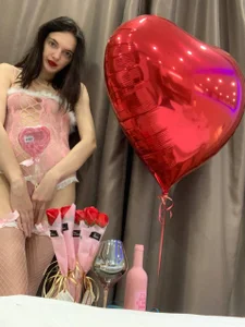 Lia__meow Valentine's day Pic