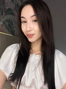 JanellaBecerril The warmth of gray ❄️✨ Pic 3