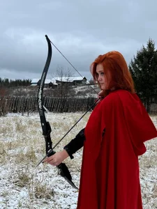 YesseniaBredin Public Gambar 3