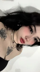 Taelynn_ Public slika 2