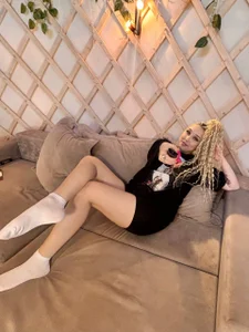 CrazyBitchInLace lazy ass Pic 7