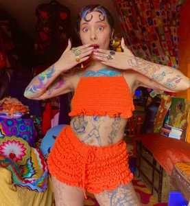 VitriholycのJ’ai deux amoursの 3枚の写真