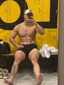 Brad_Summer Your Trusted GymRat Pic