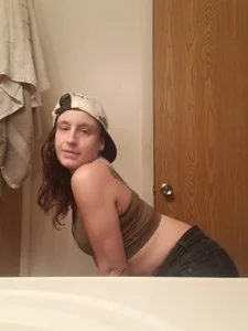 PrettyPocahontas69 Public Pic 5