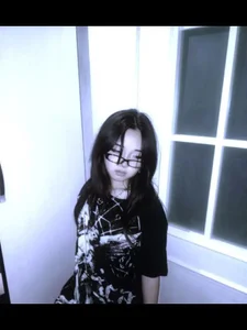 AliyaGibbons Public Foto 2