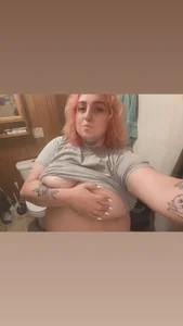 vanessraine BigTitts Pic