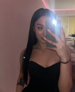 SophieLaine__ Public Pic 2