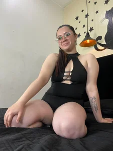 Alaiia___ Public Immagine  2