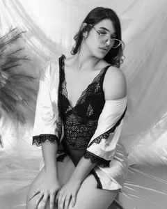 Valen_with_pussy Public 사진 3