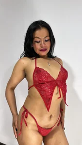 Saray_Becker_のPublicの枚の写真