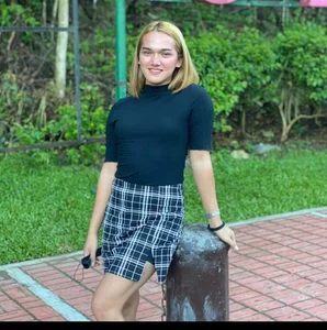 MoaningKylie Blondee Kylie Gambar