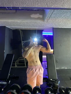 Alex_cute77 Sexy in the Gym Hình