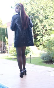 IrenのIren in swimming pool cottage2の 9枚の写真