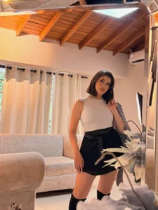 AmberFarrell Own your curves, flaunt your confidence Pic 8