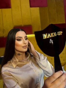 VallerieJones Saturday night out Pic 6