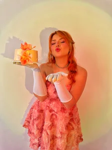 My 25th birthday✨🎂💘 de DAKOTA_LOVEE  3 Imagens