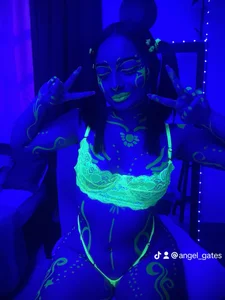 angelgate Neon girl 💚 Pic 5
