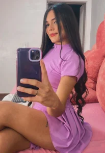 StefanyWilliams_ Public slika 2