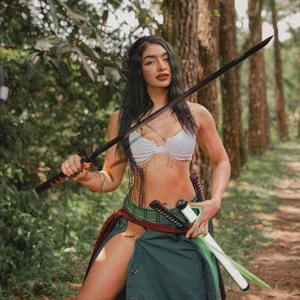 jenn_fit Zoro Roronoa💚 Fotka 3