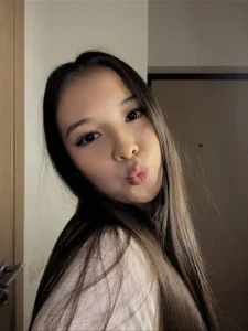 CarmanHenning I want to go on a date ♥ Pic 5