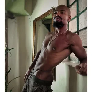 Siriss_boyrag Public Foto