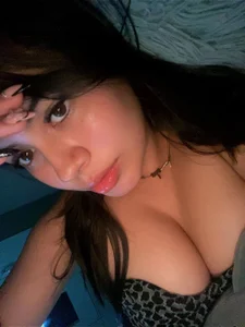 valeria_ramirez_t Public slika
