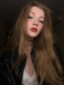 Jenny_Skinner20 What do you feel when you see me?💖 Immagine  2