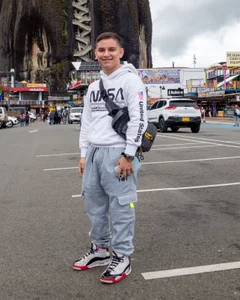 funny boy de badkenn  4 Imagens