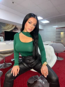 EdithOliviere meet me in my room :* Bilde