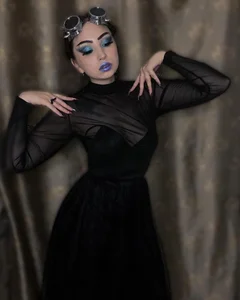 🖤Your Elvira🖤