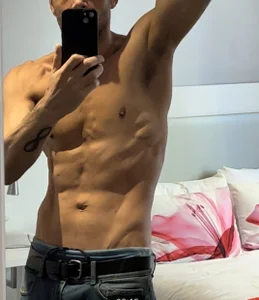 MISTER_HIGHのPublicの 2枚の写真