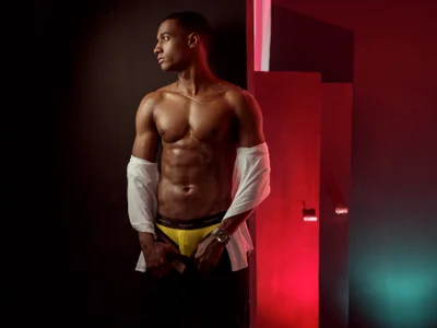 Malkongarcia: Public ( 5 фото)