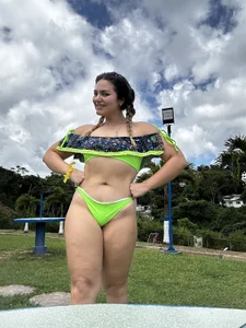 PortuPAWG 🌸 Poolside PAWG 💦🍑 Poză 7