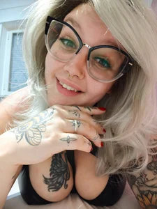 AlyssaWonderland Public Pic 8