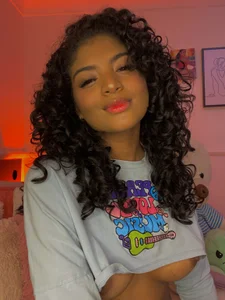 karlymonroe I like to hear from you, ask me what you want to know about me🥰🥰 зображення